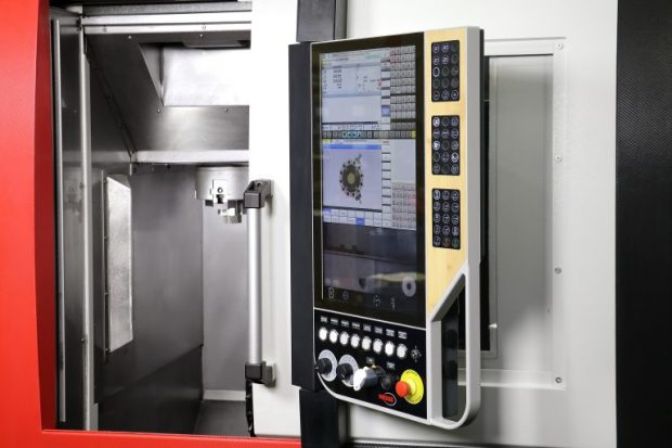 3Abbildung_1_PanelMaschine-768x512